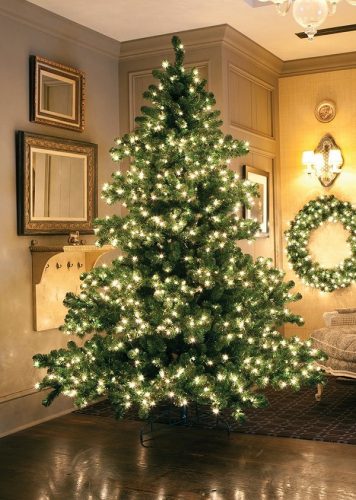 Best Pre-Lit Artificial Christmas Trees 2018 | London ...