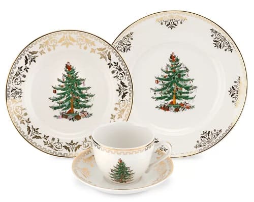 Top 8 Christmas Tree Dinnerware Sets for A Festive Tablescape