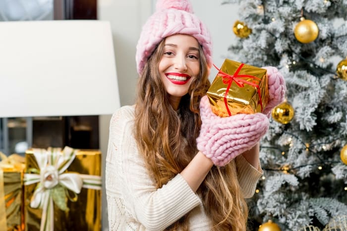 best christmas gifts for 18 year old female