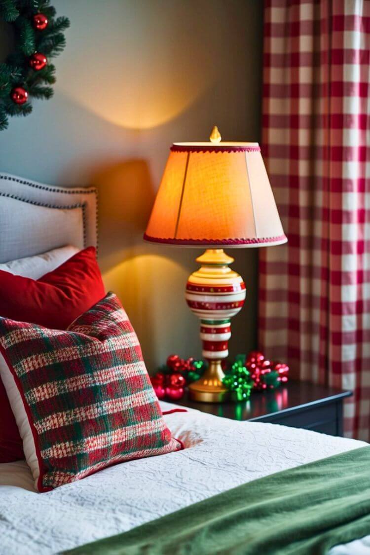 Christmas-themed Bedside Lamp